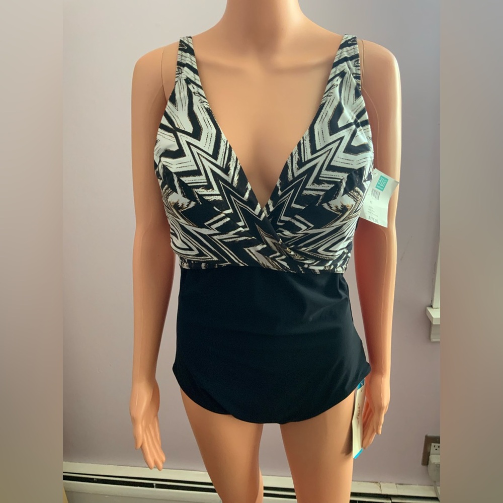 Gottex Black and White One Piece Swimsuit with V-Neckline